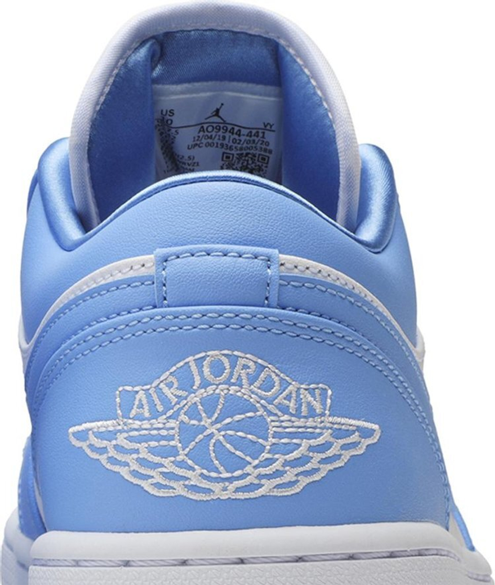 Air Jordan 1 Low 'UNC'