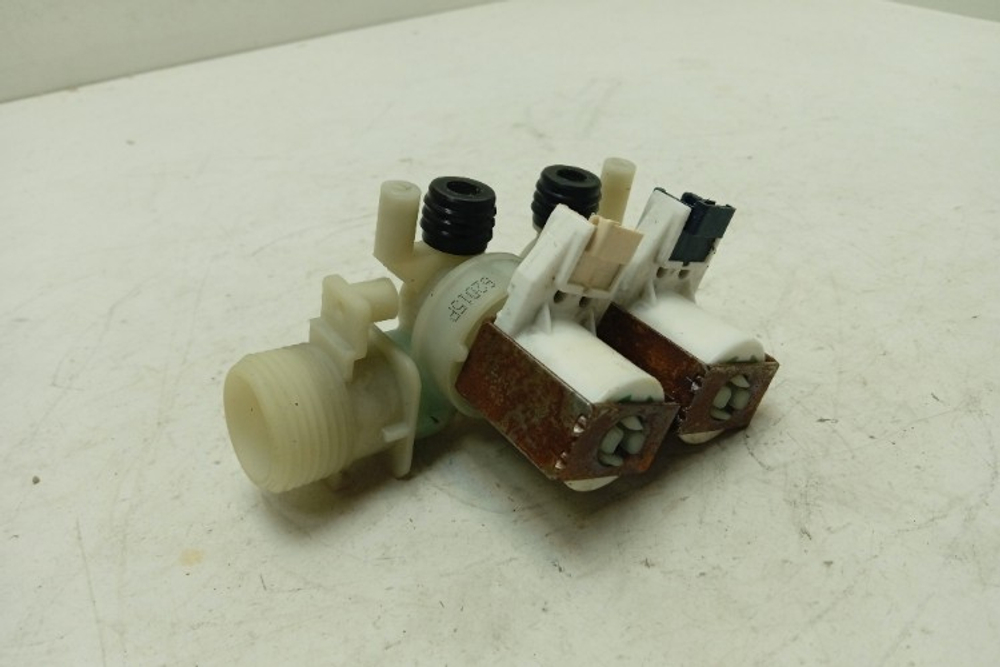 NWSB5851 кт148 Клапан подачи воды для стиральной машины Indesit NWSB5851 б/у