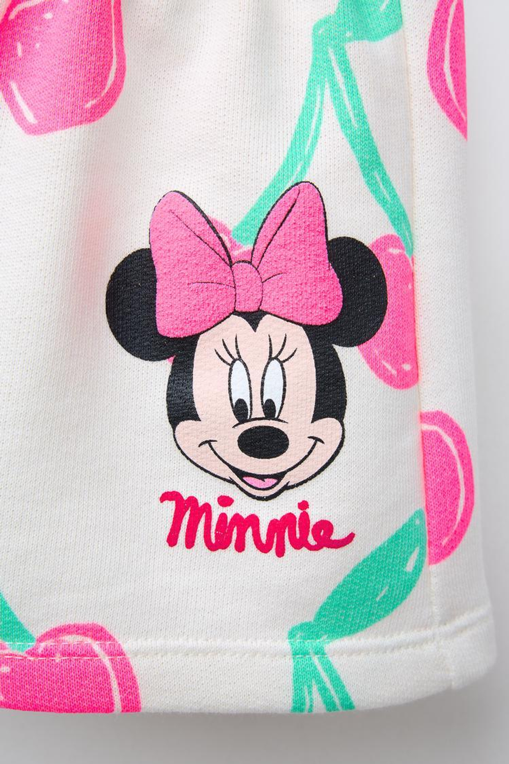 ZARA ШОРТЫ-БЕРМУДЫ MINNIE MOUSE © DISNEY С ПРИНТОМ «ВИШНЯ», ЭКРЮ