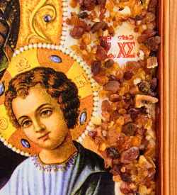 AMB-71/ 8 Икона Божией Матери «Иверская» (с янтарной крошкой) дер.краш.рамка 21х30