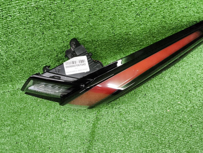 Фонарь правый внешний Zeekr 001 (2021-н.в.)