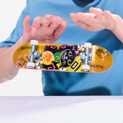 Tech Deck - DGK Maneki-Neko MAXI Handboard Skateboard 20149303 / артикул   13907 6071369 20149303  / GTIN 681147039520