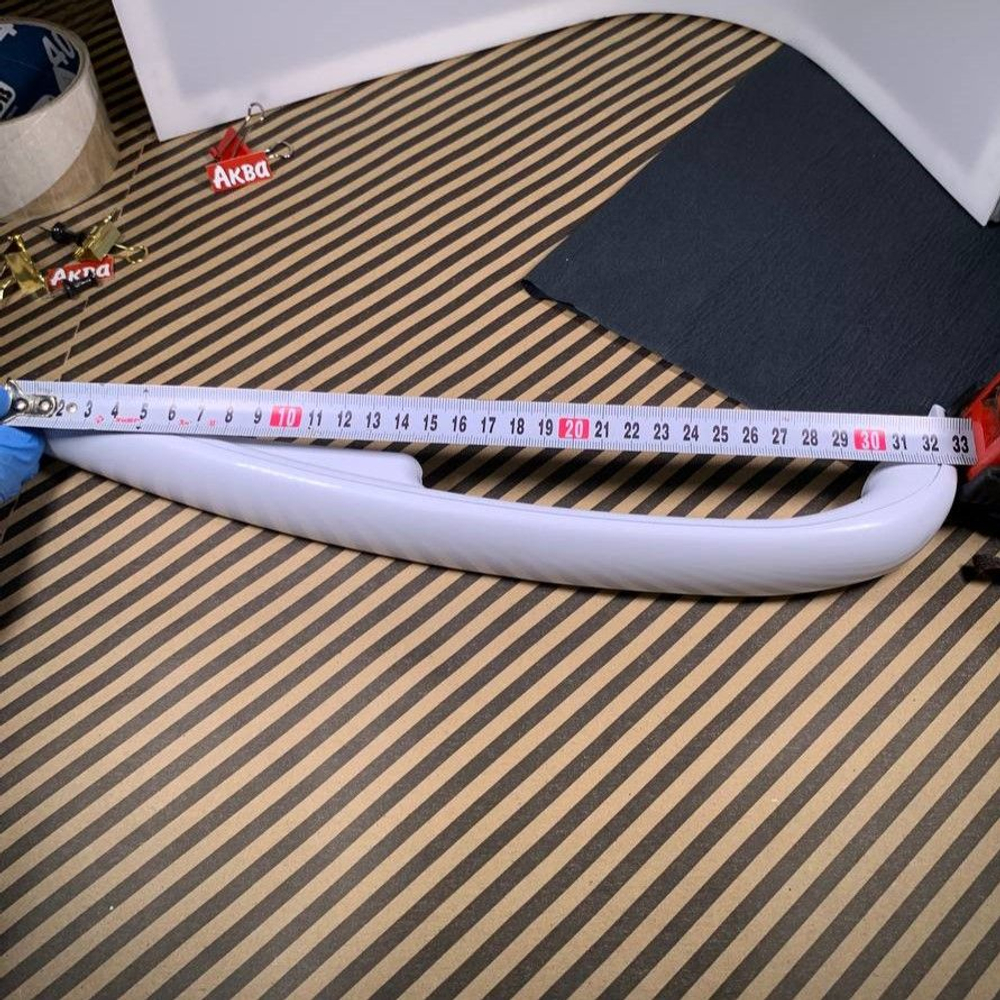 Ручка для холодильника Атлант 1704 нижняя 331603304500 +накладка