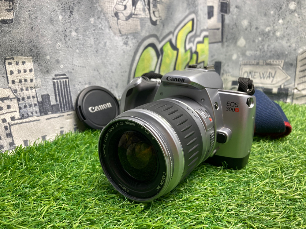 Canon EOS 300v kit EF 28-90mm 4-5.6 II