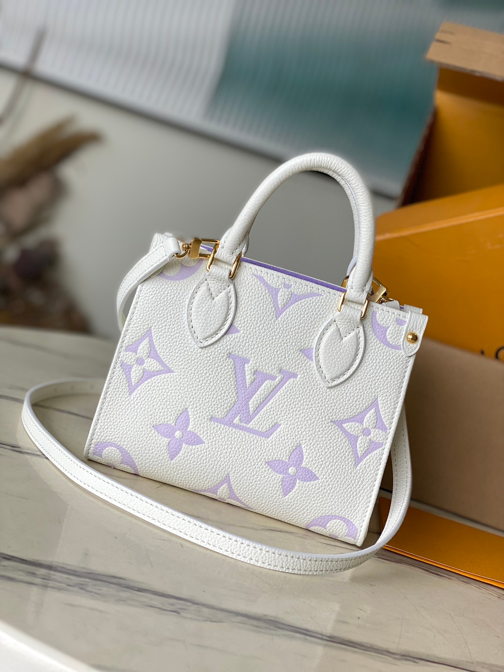Louis Vuitton Onthego BB