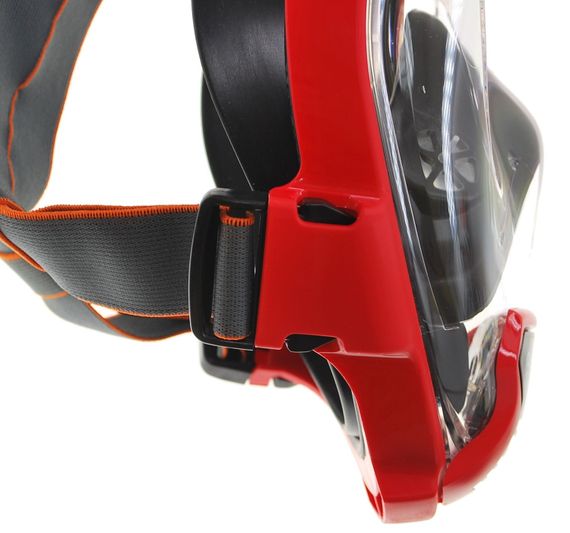 Маска полнолицевая Oceanreef ARIA QR+ для сноркелинга, с держателем камеры черный/красный