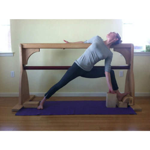 Конь для занятий йогой деревянный массивный