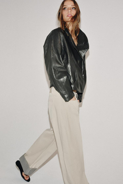 ZARA КУРТКА ИЗ ИСКУССТВЕННОЙ КОЖИ — ZW COLLECTION, СЕРЫЙ