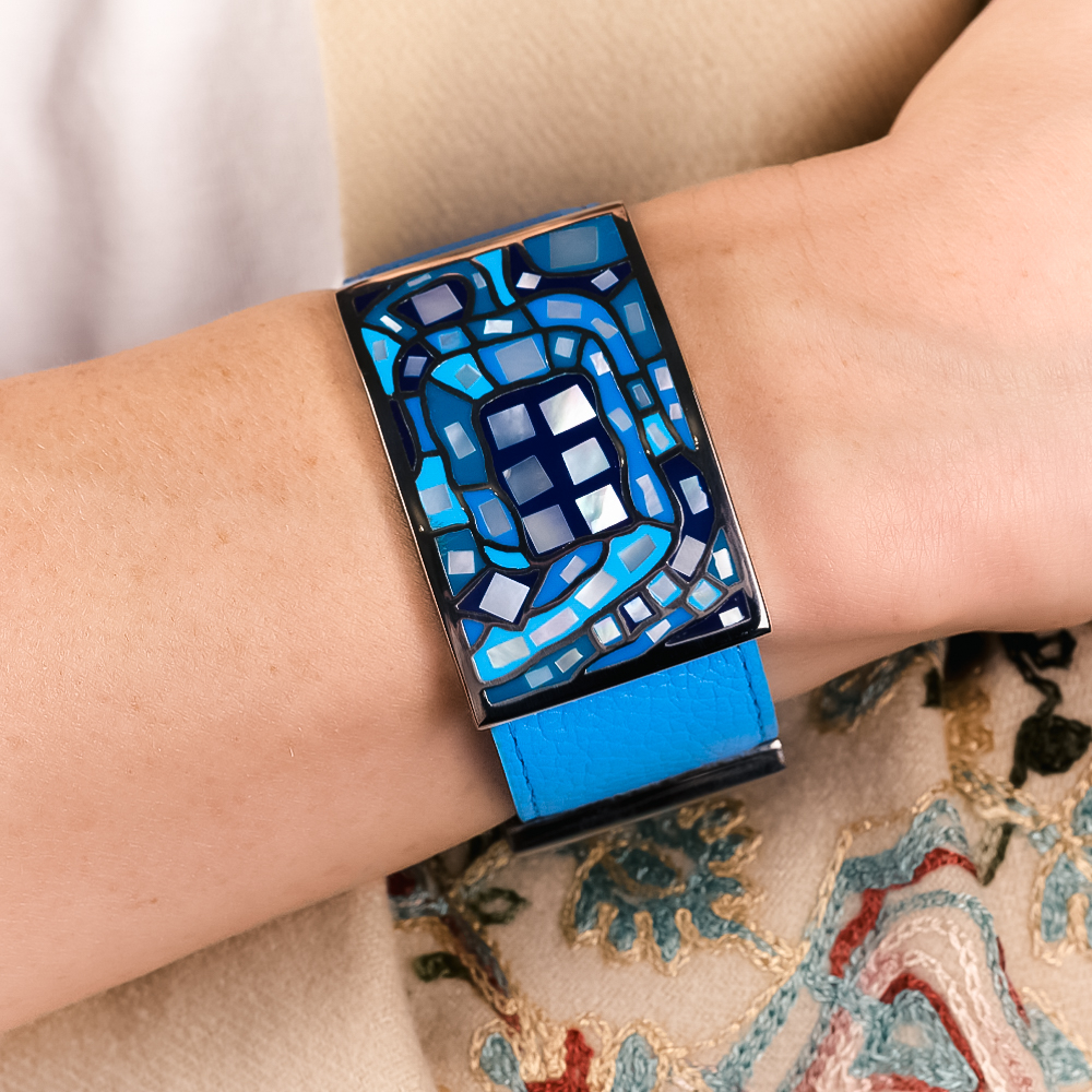 Браслет Fiore Luna на голубом кожаном ремешке CB00100-3