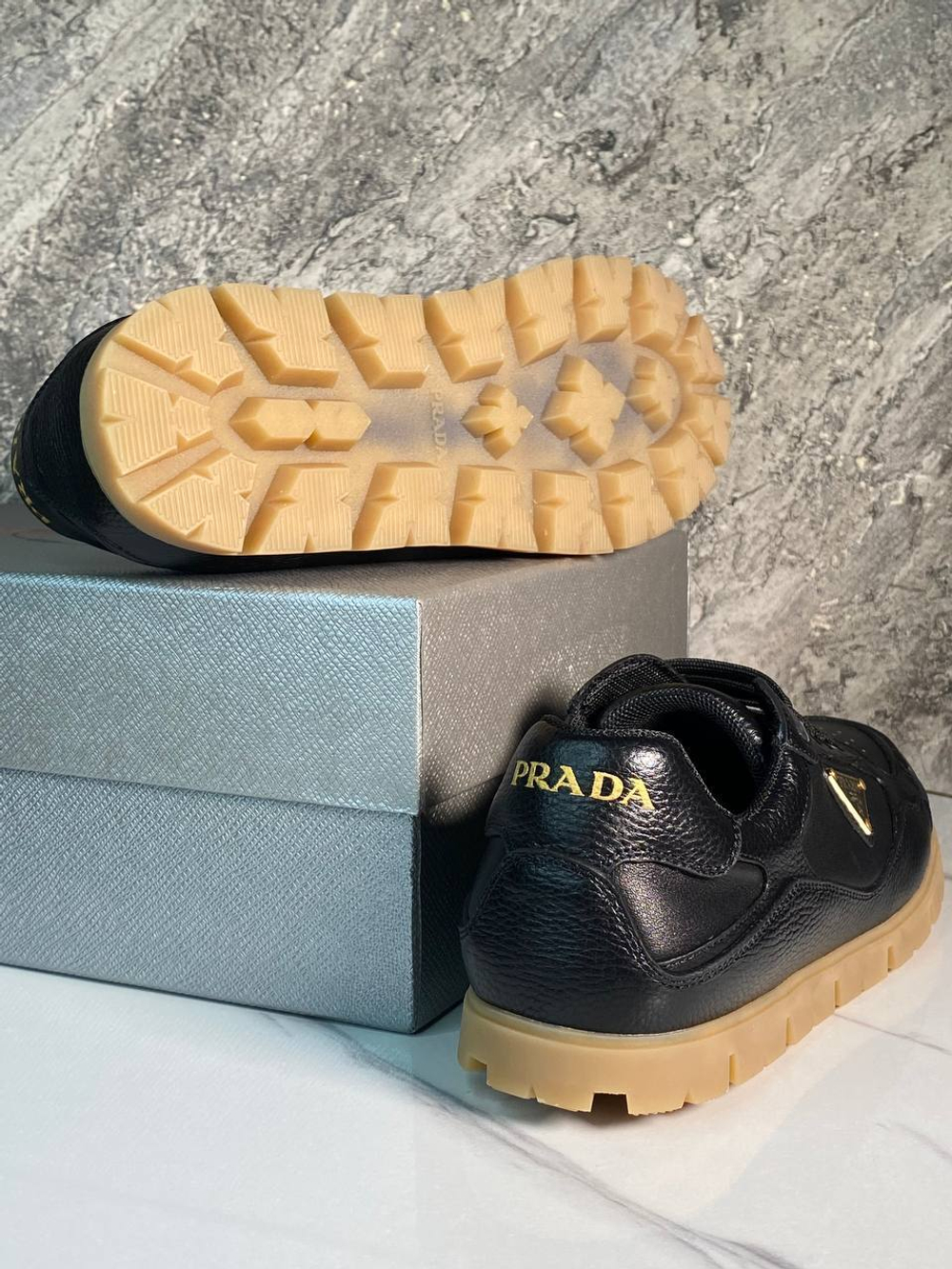 Кроссовки Prada