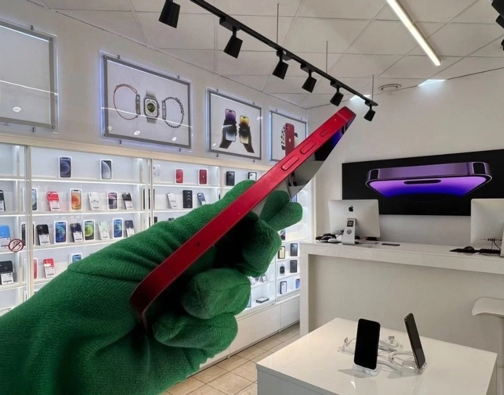 iPhone 13, 128 ГБ б/у
