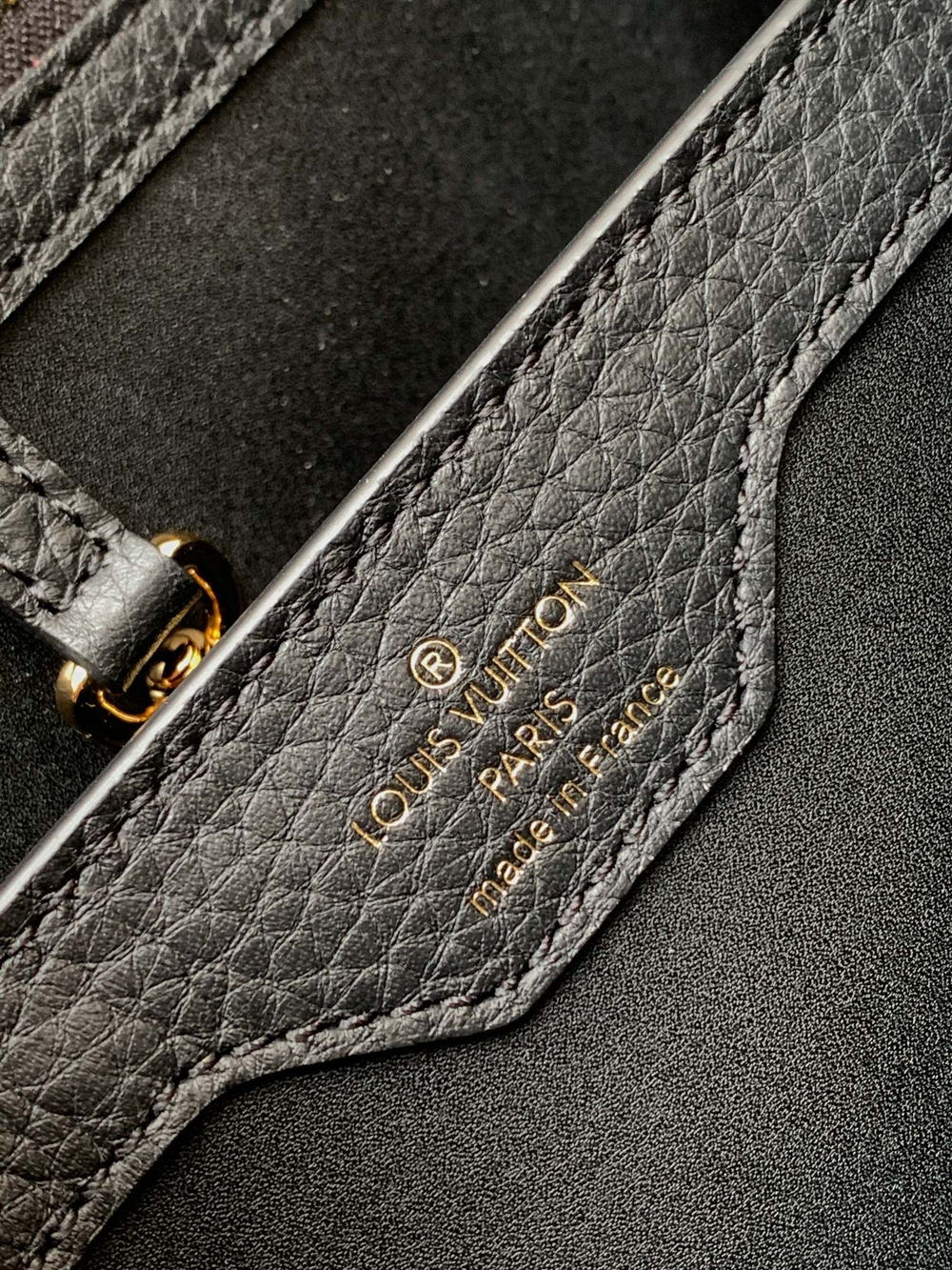 Louis Vuitton Capucines BB