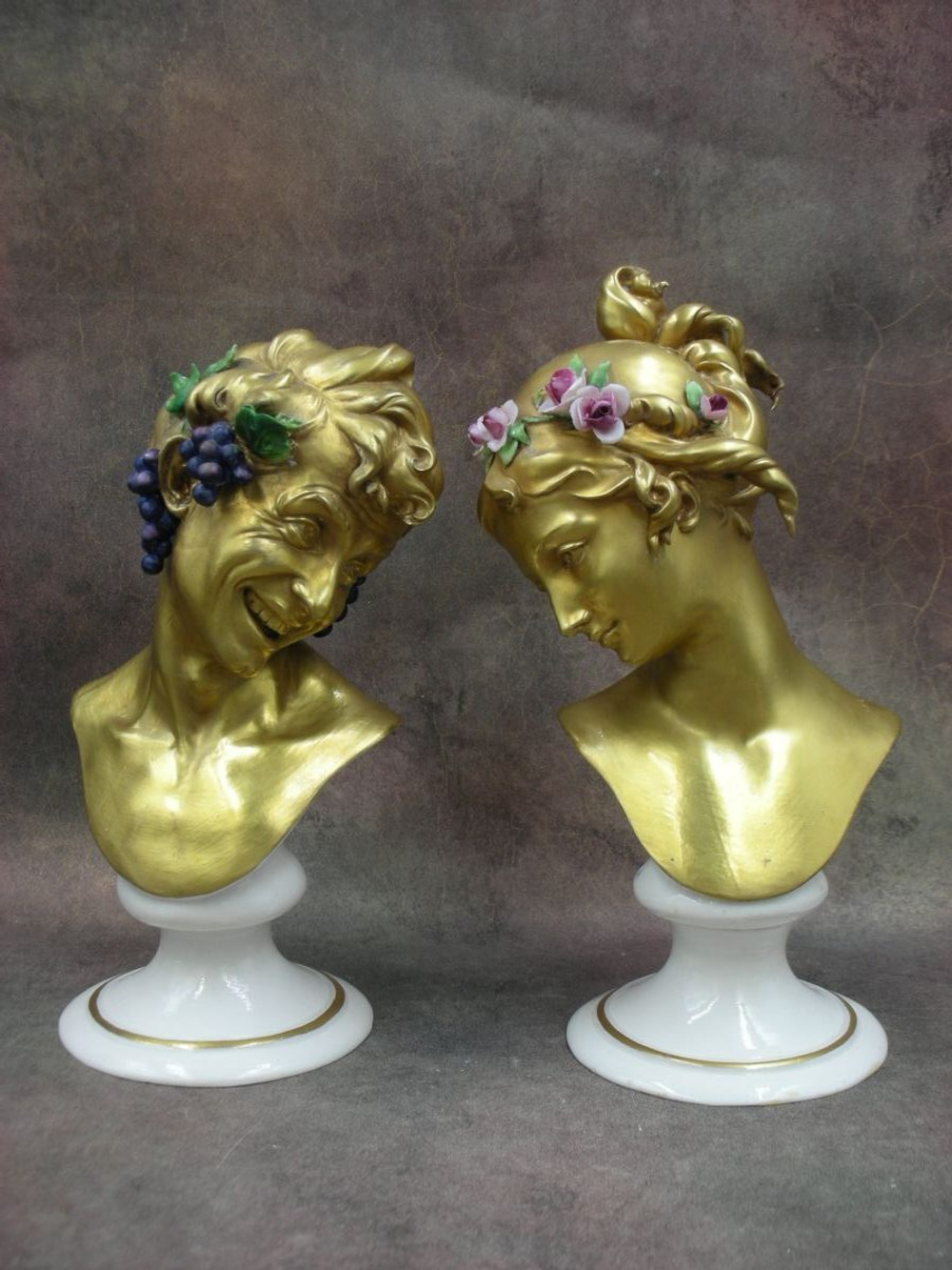 Статуэтка. Фарфор. Дионис-Вакх и Нимфа Вакха. Capodimonte. Италия
