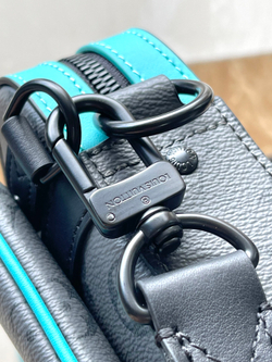 Louis Vuitton Trio Messenger