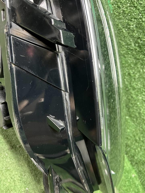 Фара правая VW Tayron 1 (2022-н.в.) LED