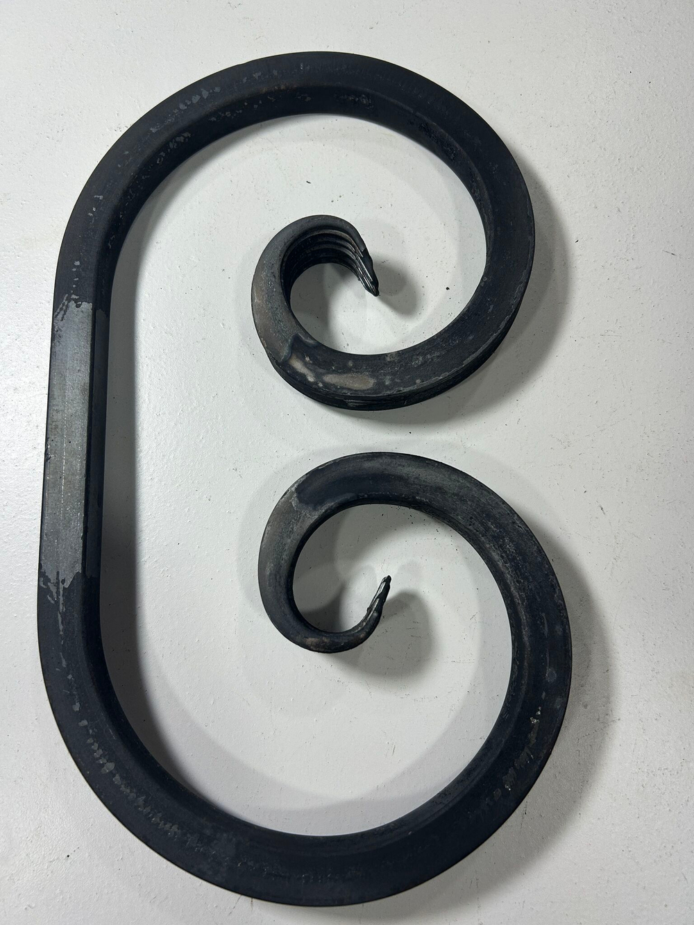 Кованый элемент вензель 160х270мм квадрат полнотелый 16х16мм