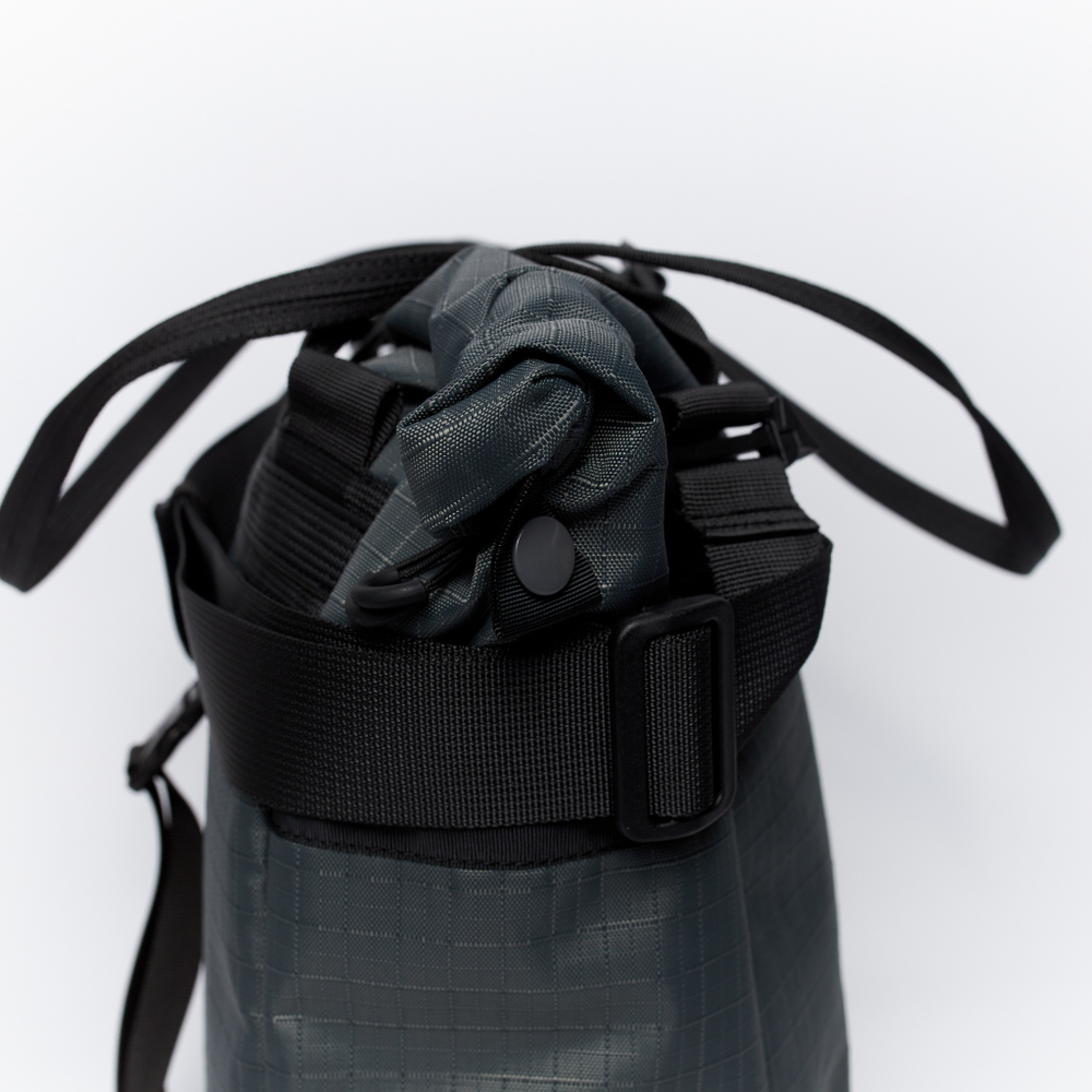 Сумка Tote Part Of Cube M темно-серый