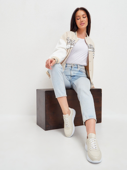 Кроссовки V2139