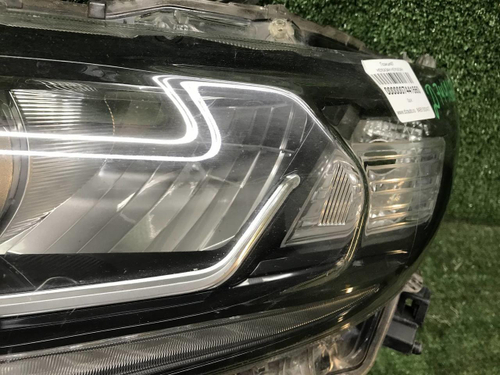 Битая Фара левая Toyota LC Prado 150 (17-нв) LED