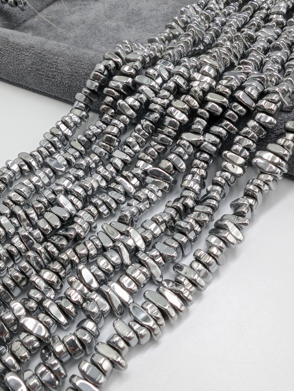 Гематит крошка 8*2.5мм, темное серебро