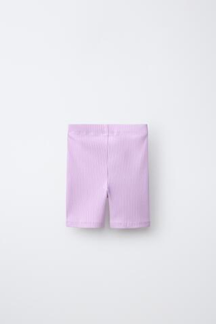 ZARA ВЕЛОСИПЕДКИ В РУБЧИК С РЕЛЬЕФНОЙ НАДПИСЬЮ, ЦВЕТ МАЛЬВЫ