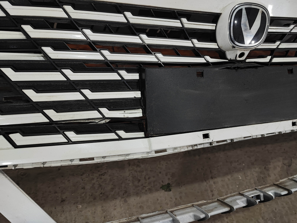 Бампер передний Changan Lamore 23-нв Б/У Оригинал C589F2713011200