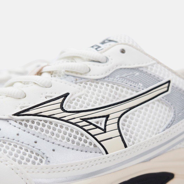 Кроссовки Mizuno MXR Sport 