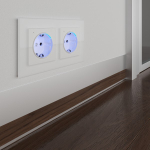 Розетка с подсветкой (белый)