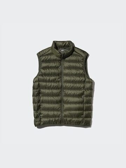 UNIQLO Ультралегкий пуховый жилет, оливковый