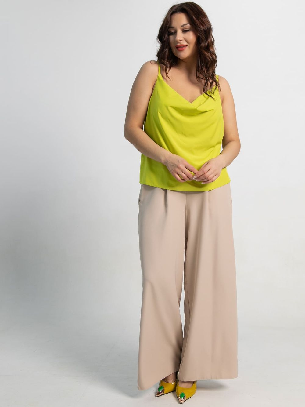 Топ Легкий штрих (лайм) Б15572-33М LT Collection