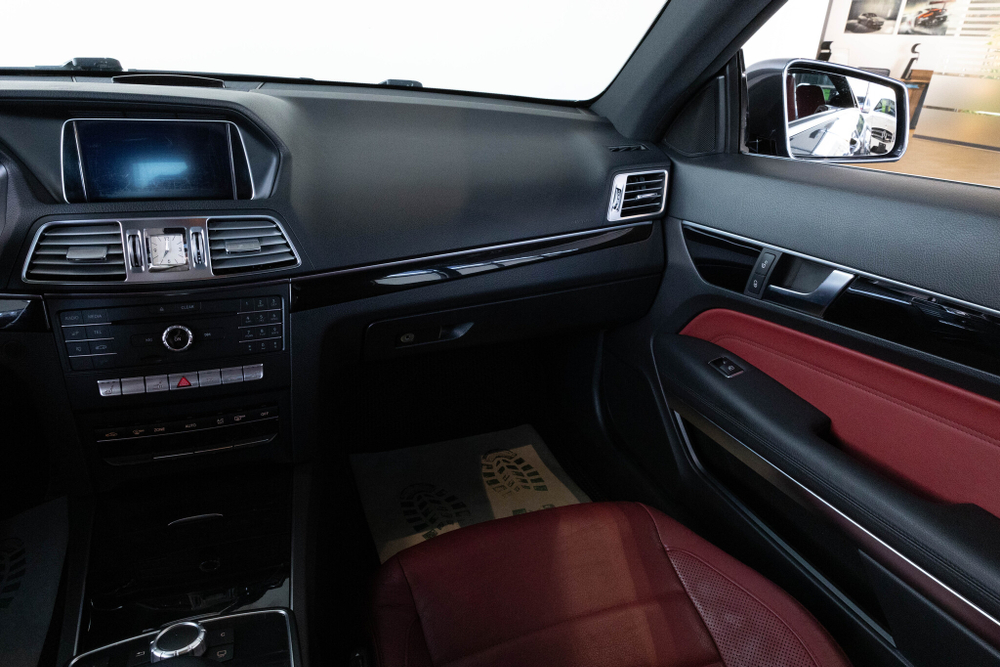 Mercedes-Benz E-Class, 2015 год