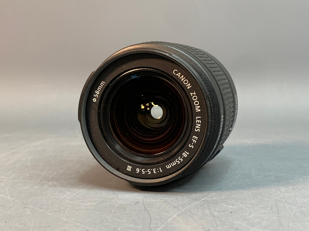 Canon EF-S 18-55mm 3.5-5.6 III