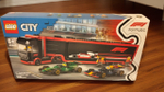 LEGO City 60445 — грузовик F1 с автомобилями RB20 и AMR24, паддок и пит-стоп