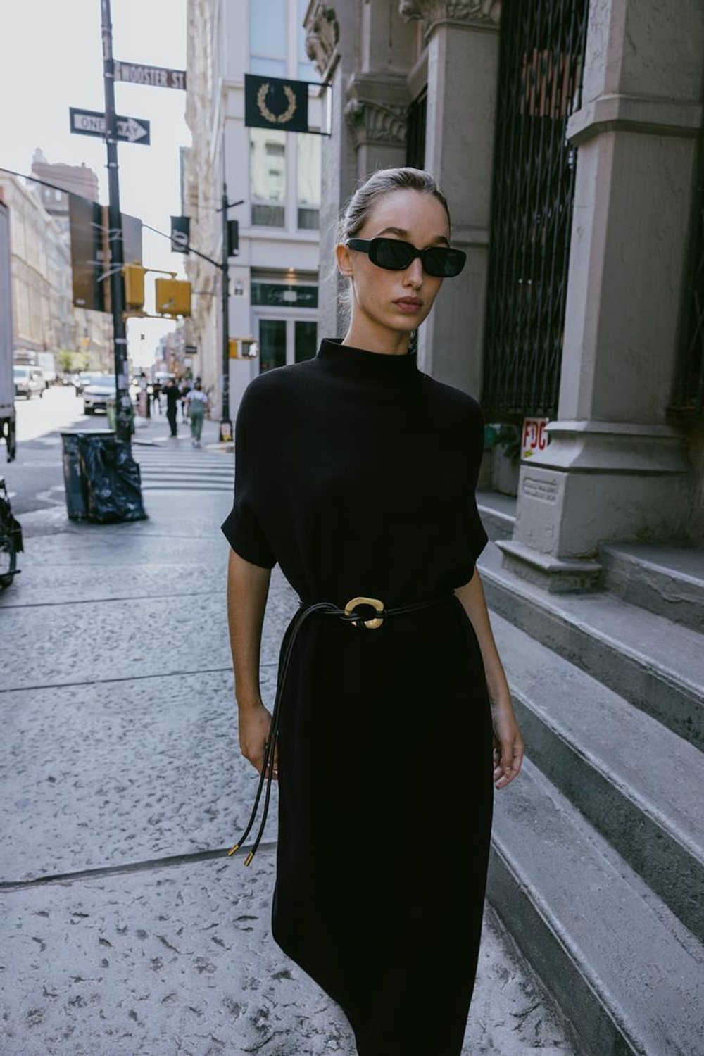 ZARA ТРИКОТАЖНОЕ ПЛАТЬЕ С РЕМНЕМ, ЧЕРНЫЙ