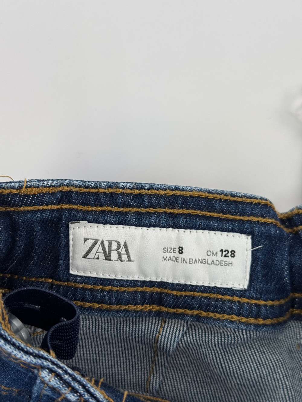 Джинсы Zara