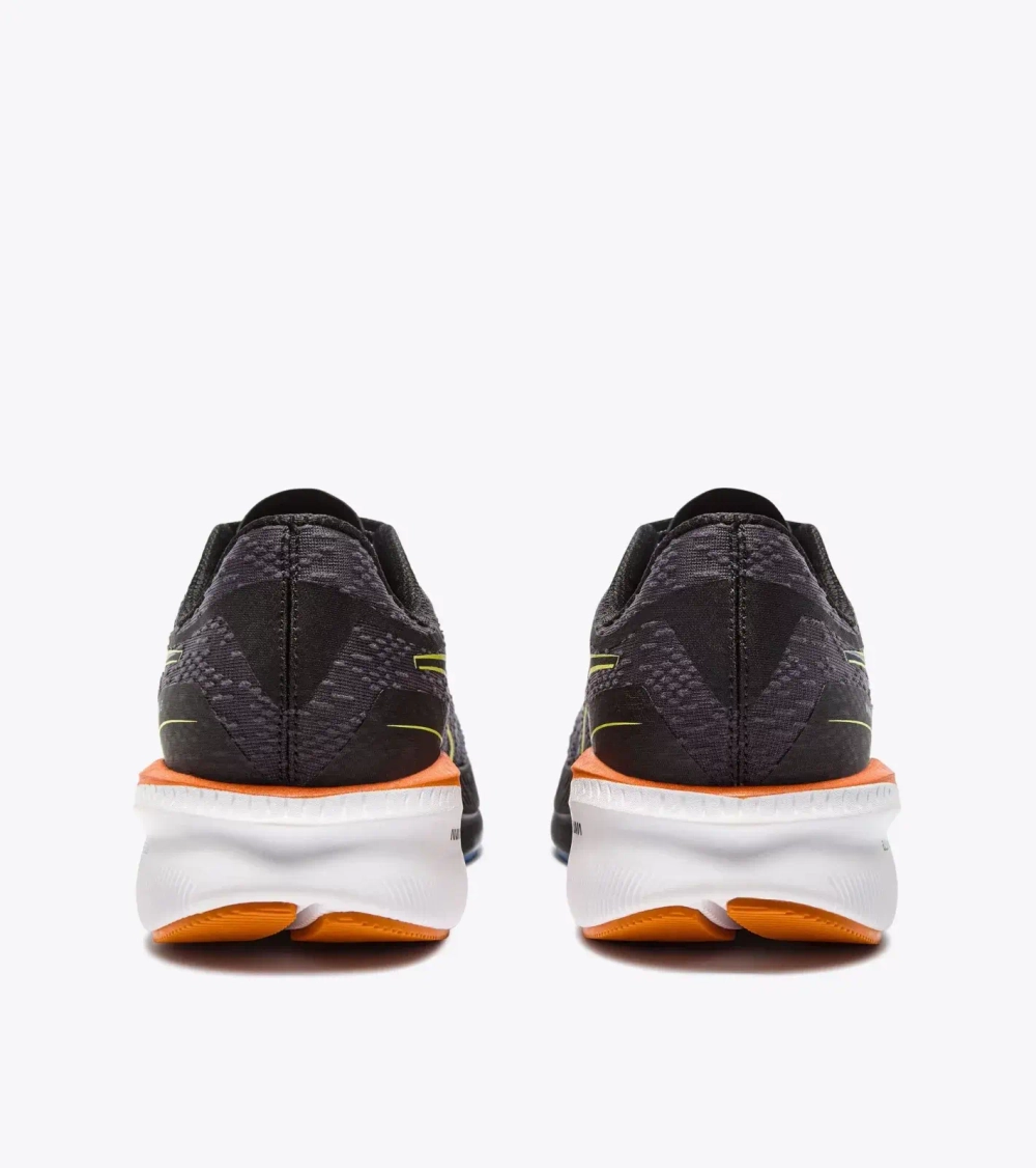 Кроссовки для бега мужские Diadora Mythos Blushield Volo 5 M Коричнево-оранжевые