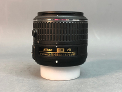 Nikon D3300 Kit 18-55mm VR II 16.105 Кадров