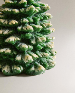 ZARA HOME СВЕЧА «ЗАСНЕЖЕННАЯ НОВОГОДНЯЯ ЕЛКА», ЗЕЛЕНЫЙ