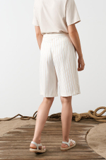 31034 Шорты женские (молочный полоска)