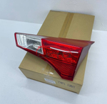 Фонарь крышки багажника правый 81581-42050 8158142050