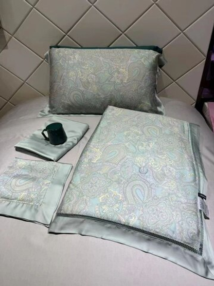 Комплект постельного белья