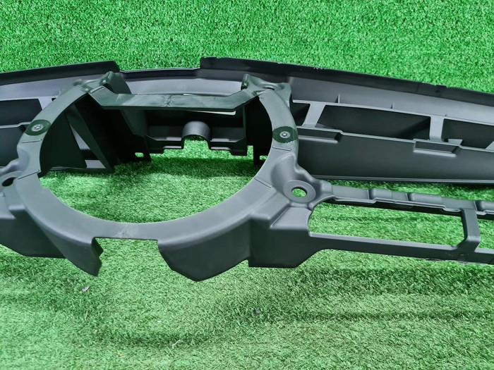 Кронштейн решетки Mercedes GLS x167 (19-23)