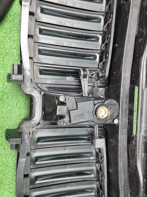 Решетка радиатора BMW 5er G30 (2017-2020)