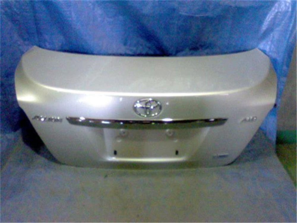 крышка багажника Toyota Allion ZRT260