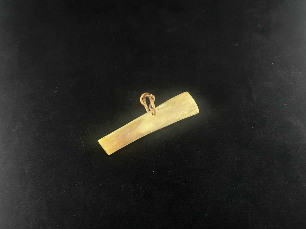 Игольник из кости