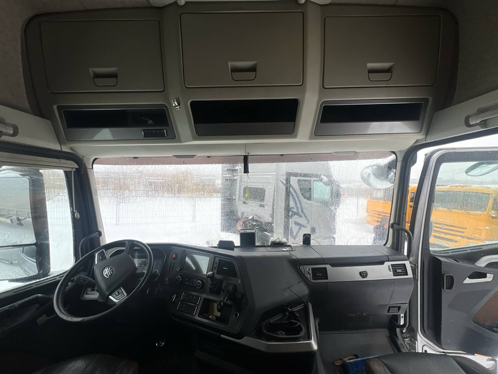 FAW J7 4x2 Седельный тягач CA4180P77K25E5 (Дизельный, 12,5 л, 553 л.с., АТ)