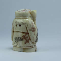 Нэцкэ Дзюродзин с красивым посохом