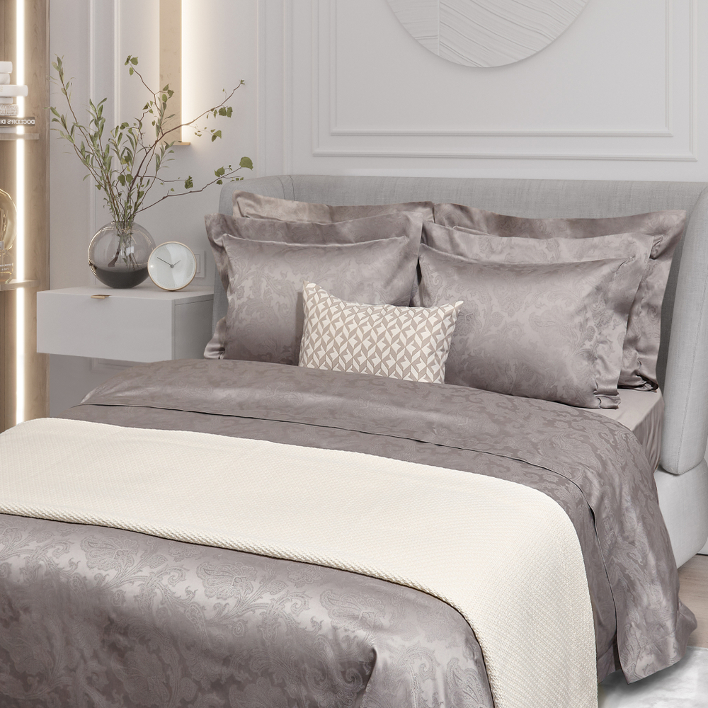 Постельное белье 2 спальное евро макси Сlaire Batiste Blavet серо-коричневое