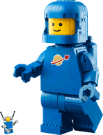 Конструктор LEGO Minifigures 40921 Up-Scaled Blue Astronaut Minifigure
