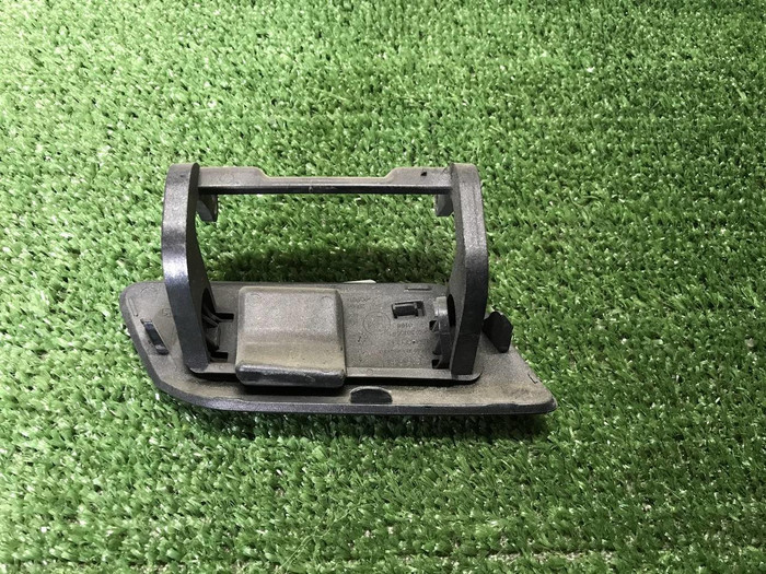 Крышка форсунки левая Audi A6 5 C8 (2018-2023)